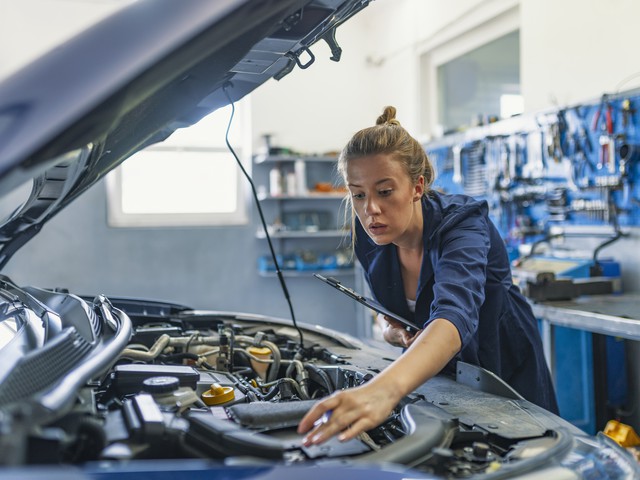 Engine repair Goodyear AZ - professional engine diagnostics and transmission service